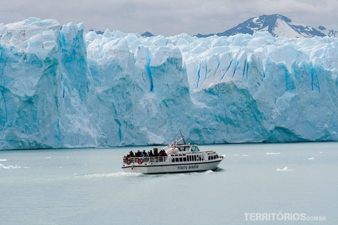 Paredes de gelo chegam a 60 metros de altura na Patagônia Argentina