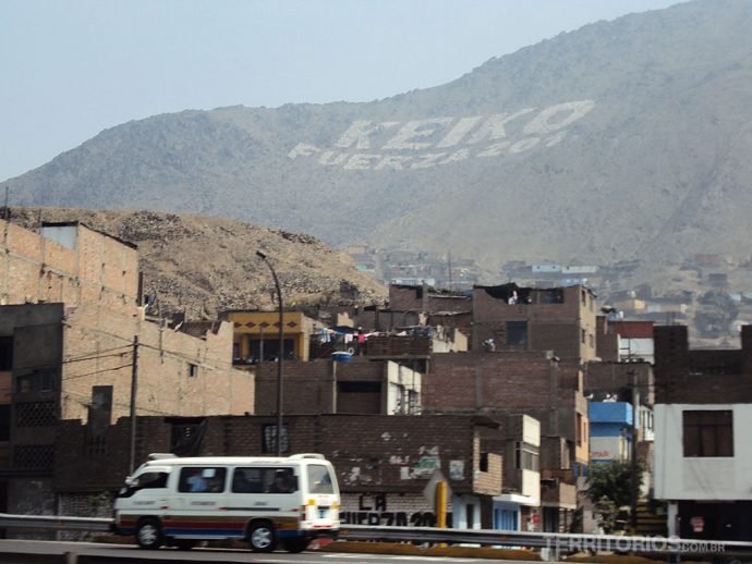 Favelas pelas encostas