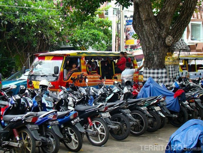 Moto é o mais econômico no transporte em Bali