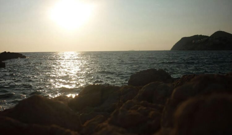 Praia em Dubrovnik - Croácia