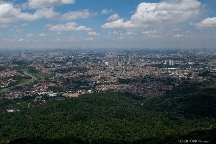Vista no Parque Estadual Jaraguá, uma das trilhas de São Paulo