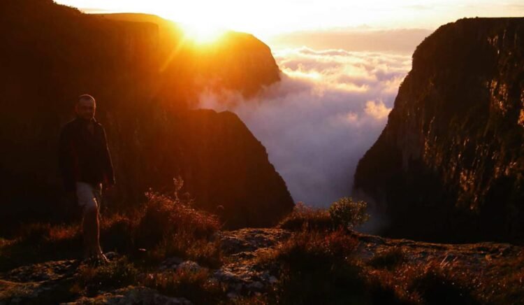 Nevoeiro no Canyon Malacara, Parque Nacional da Serra Geral, Rio Grande do Sul - Brasil