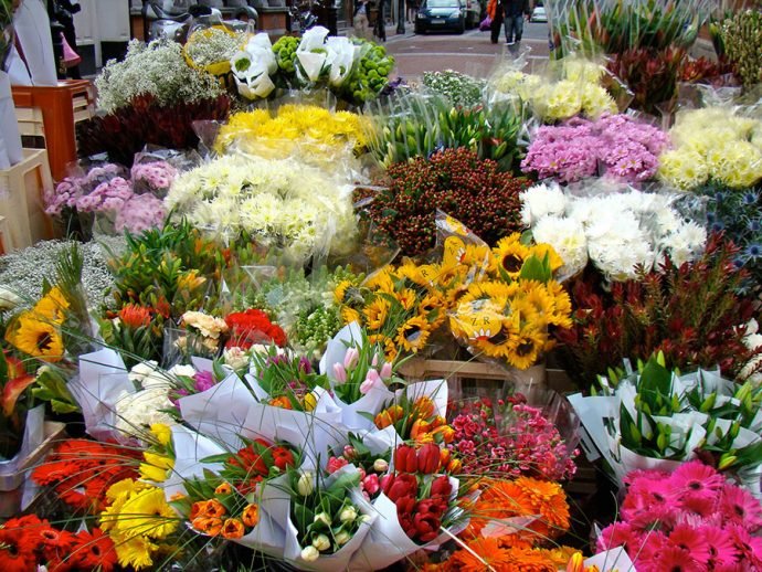 Banca de flores na rua