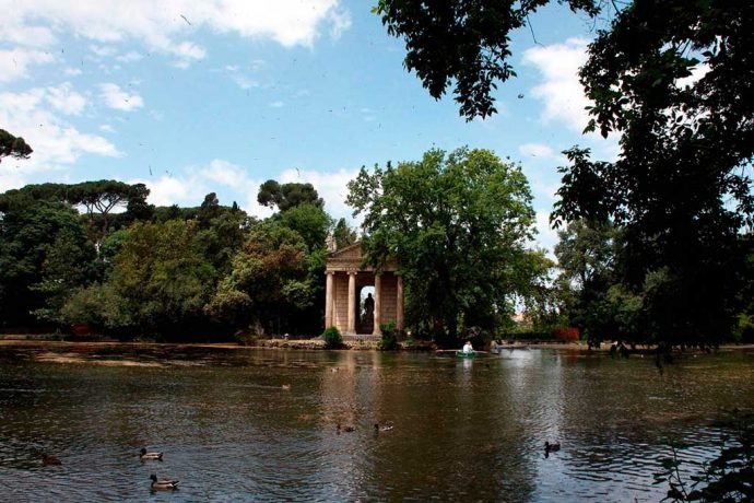 Templo Aesculapius, na Villa Borghese