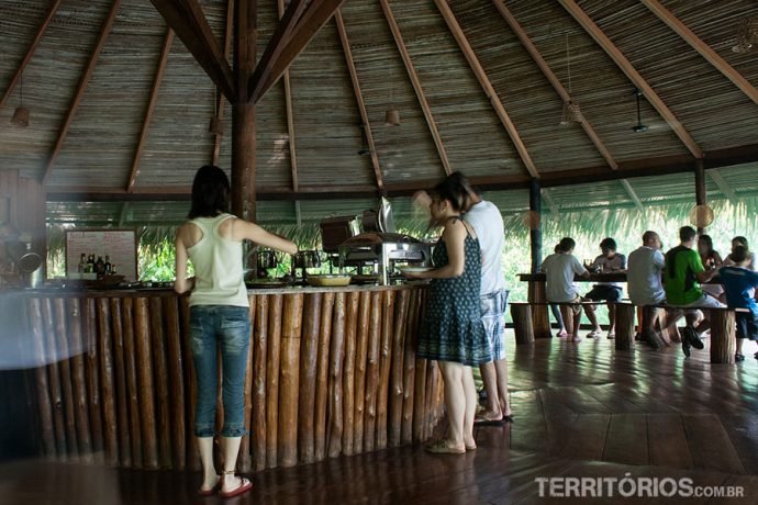 Buffet no Juma Amazon lodge