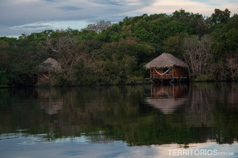 Hotel de selva no Amazonas