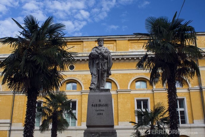 Garibaldi, herói da Revolução Farroupilha, também é famoso por lá