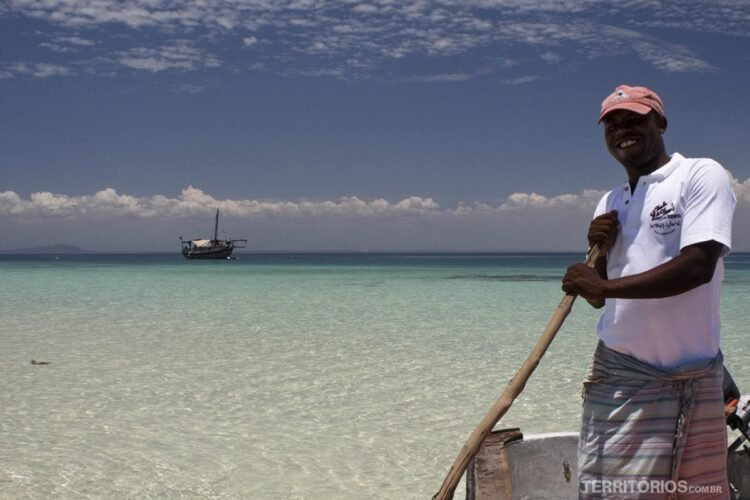 Passeio de barco no Kisite Marine Park, paraíso no quênia
