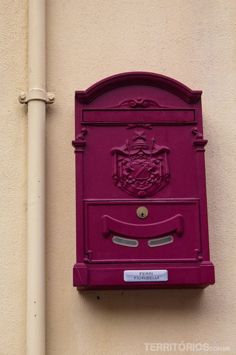 Caixa de correio antiga