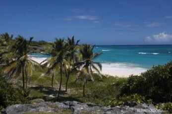 Long Beach, no lado leste da ilha, é uma das praias perfeitas