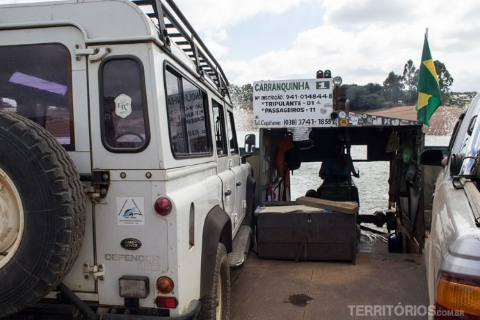 O motor da balsa é um trator