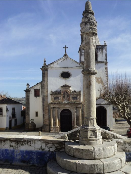 Uma das igrejas de Óbidos