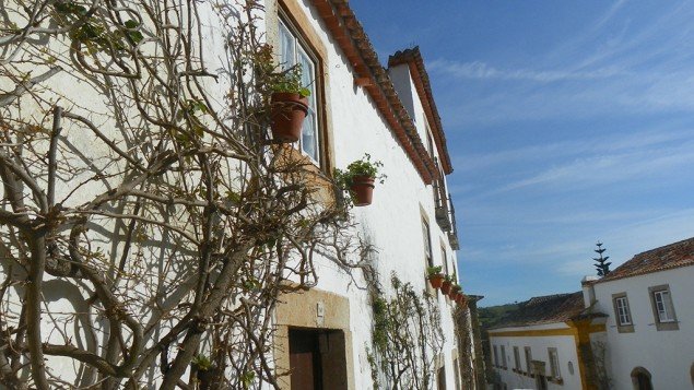 Ruela em Óbidos - Portugal