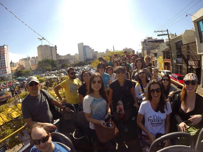 Blogueiros de viagem reunidos para descobrir Porto Alegre no encontros de viajantes Tchêencontro