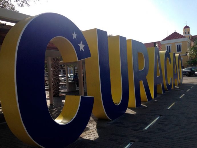 Você sabia que Curaçao significa Arte de Curar