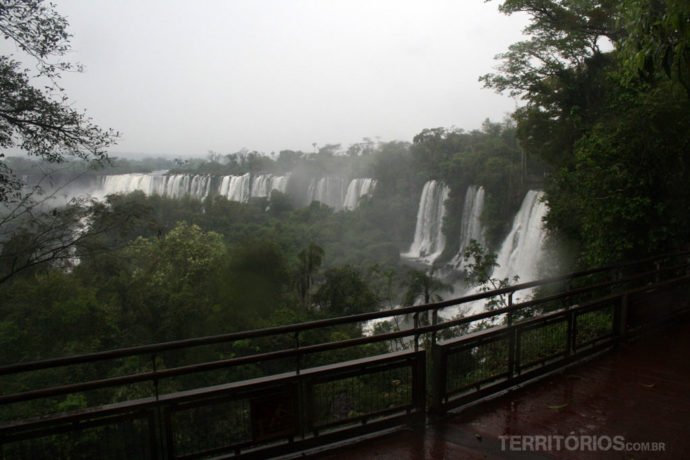 Parque Nacional del Iguazú em dia de chuva