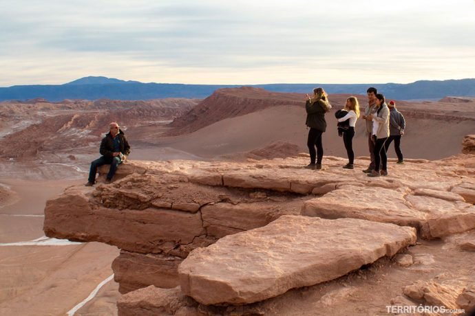 Posição certa do fotógrafo pra tirar a foto famosa na Pedra do Coyote