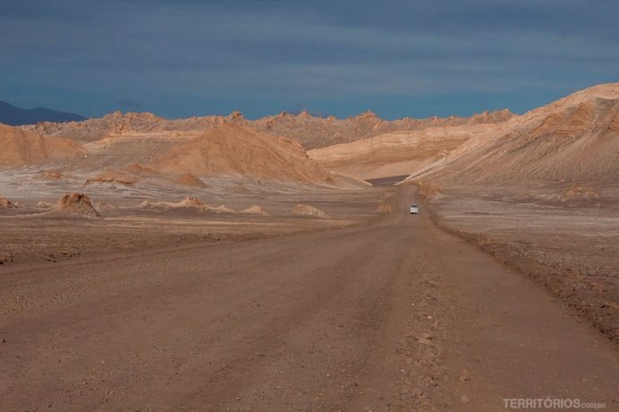 Estrada no Valle de la Luna