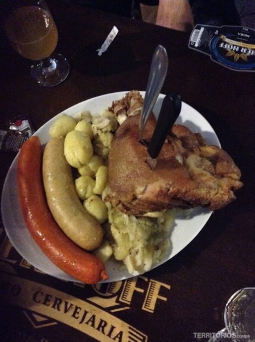 O que fazer em Curitiba: jantar joelho de porco