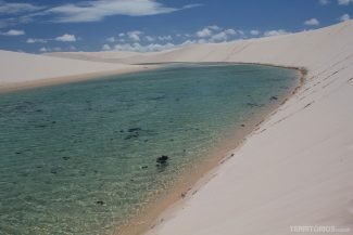 Parque Nacional dos Lençóis Maranhenses com as lagoa de água doce