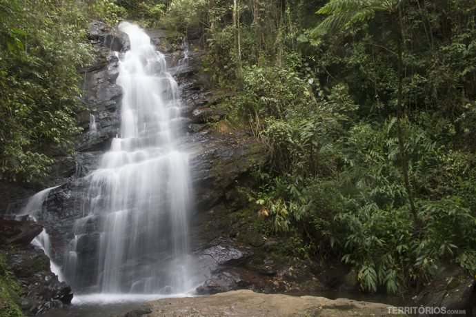 Cachoeira Véu de Noiva na Serra da Mantiqueira