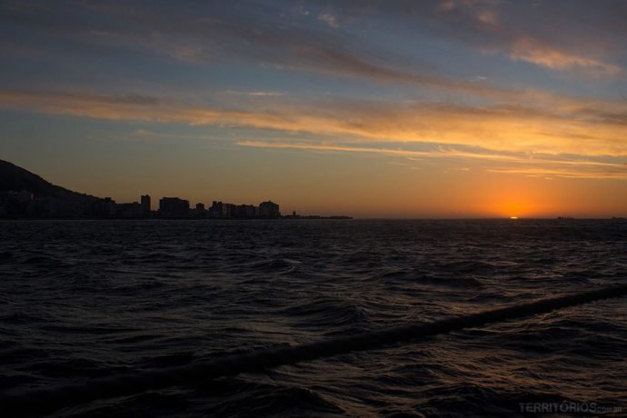 Pôr do sol embarcada em Cape Town