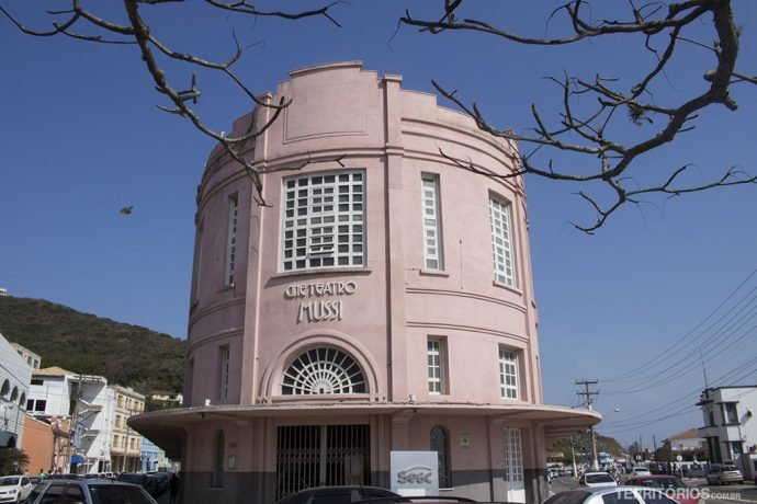 Cine Teatro Mussi, em Laguna