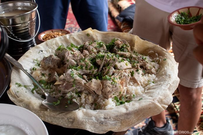 Tradicional Mansaf é o prato nacional da Jordânia