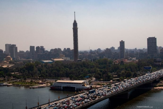 Torre do Cairo e o Rio Nilo