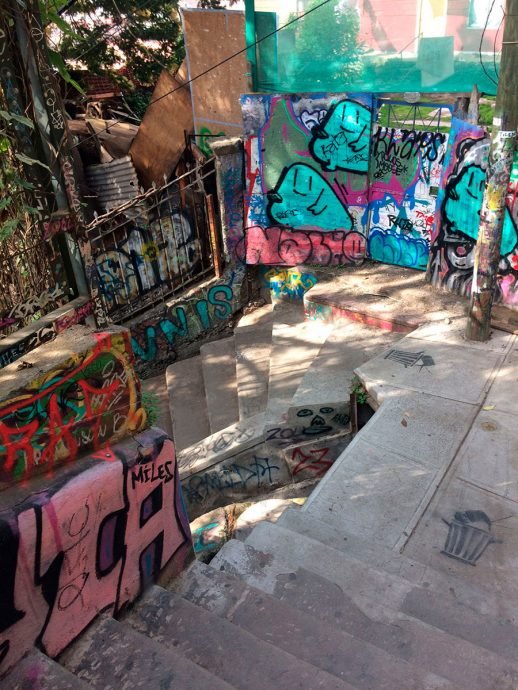 Escadarias e graffiti