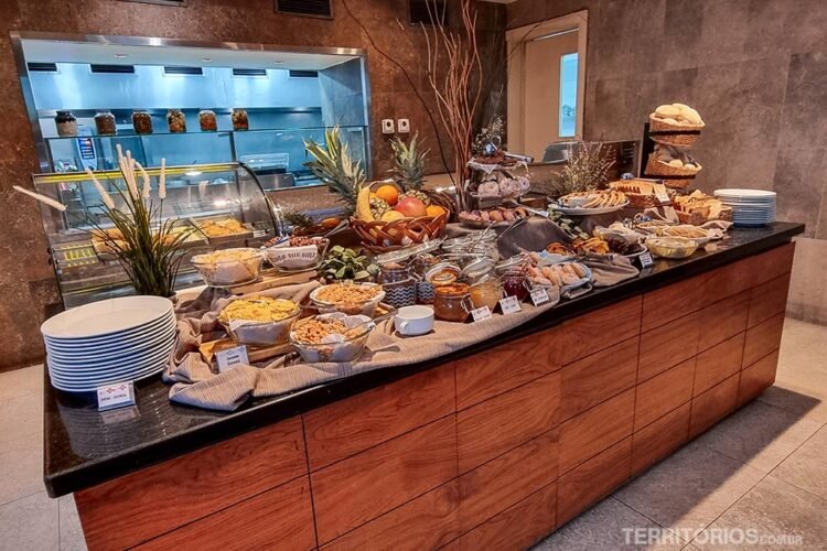 Hotéis no Chile: bufê de café da manhã no Hilton