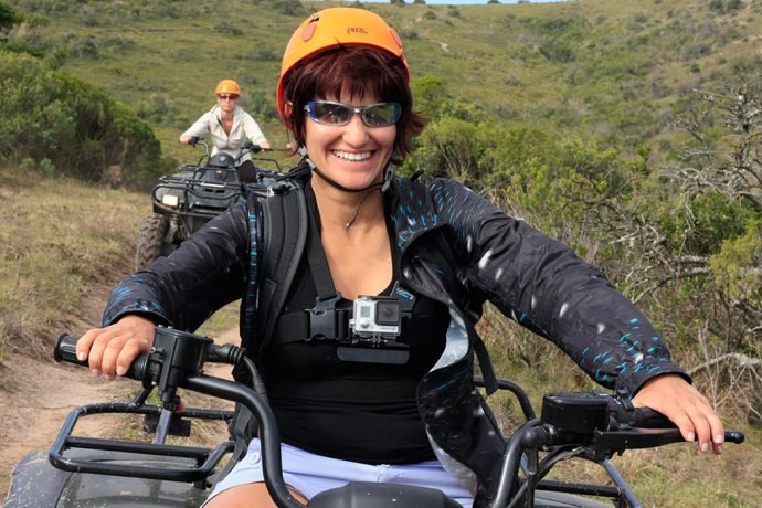 Roberta faz safari em quadriciclo