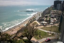 Vista do quarto de hotel em Miraflores