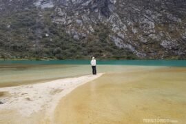Parque Huascarán abriga o ponto mais alto do Peru e diversas trilhas Laguna Llanguanuco no Parque Nacional Huascarán
