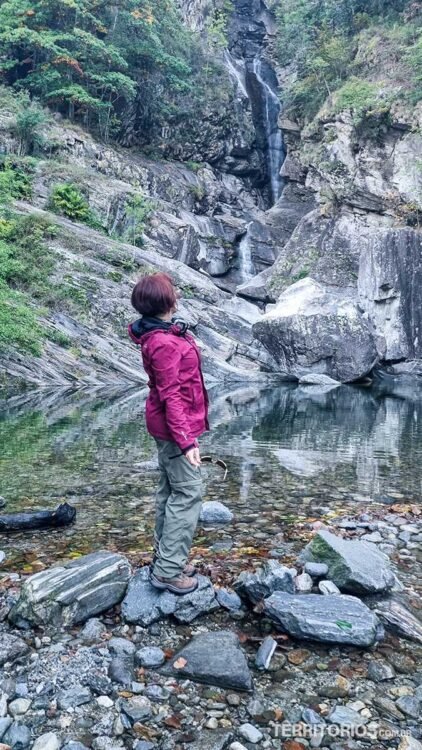 Ticino-Suica-cachoeira-dancar-093902