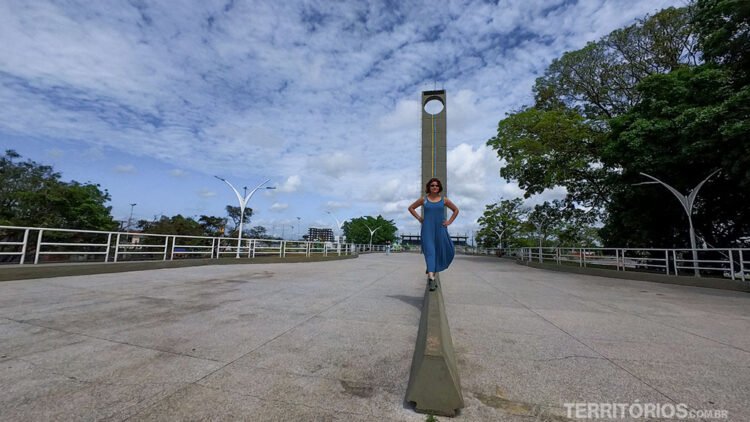 Monumento a Linha do Equador em Macapá, Brasil