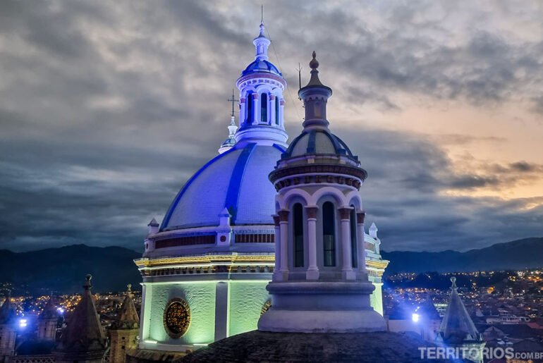 Cúpulas da Catedral Nova de Cuenca, Equador