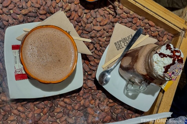 Chocolate quente e cappuccino na Republica del Cacao