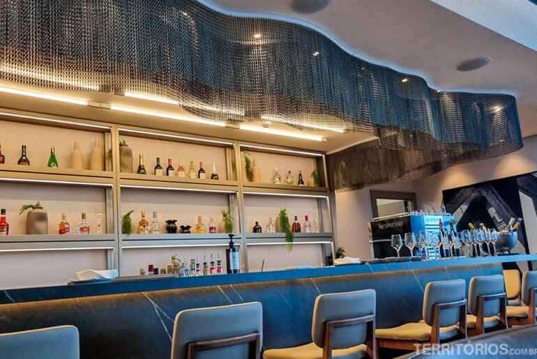Sala vip de aeroporto só porque merecemos