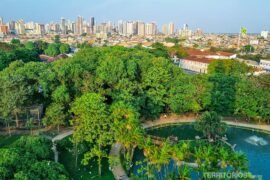 Belém do Pará: atrações imperdíveis e verdades sobre a cidade que receberá a COP30 Vista do farol do Mangal das Garças para Belém do Pará